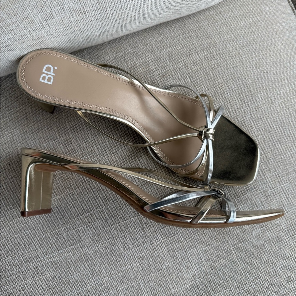 Sz 12 Nordstrom BP Metallic Strappy Heels